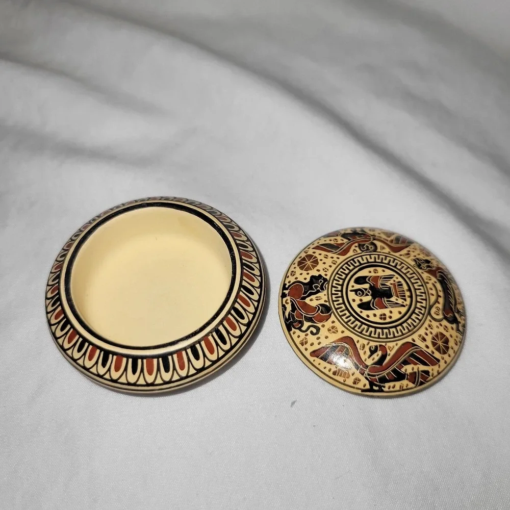Trinket Box Made In Corinth Small Round Terra Cotta Animals Lidded Painted